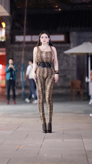 梦露_Veronica个人介绍,了解她的基本资料