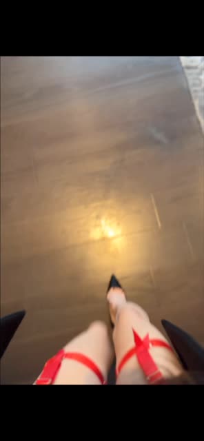 脸红Dearie的微博超话,加入超话和她一起互动