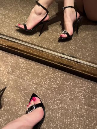 脸红Dearie青年美图集锦,展现她的青春活力