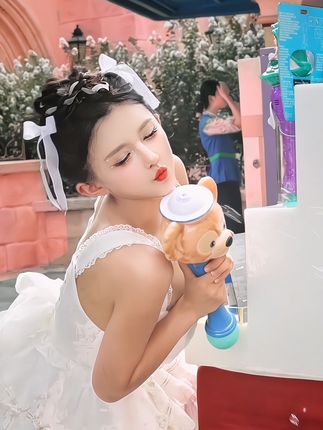 古阿扎是猪在哪里直播?探寻她的直播秘密