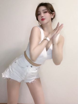 希希Gina是男的还是女的?解析希希Gina性别引发的疑问