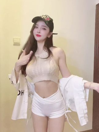 希希Gina是男的还是女的?解析希希Gina性别引发的疑问