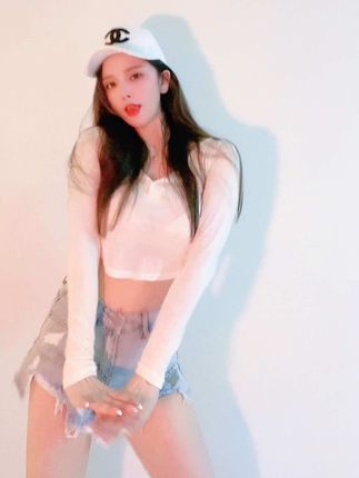 希希Gina在社交媒体上的活跃度如何?分析希希Gina的社交表现