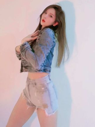 希希Gina推特账号叫什么?寻找希希Gina在推特上的身影