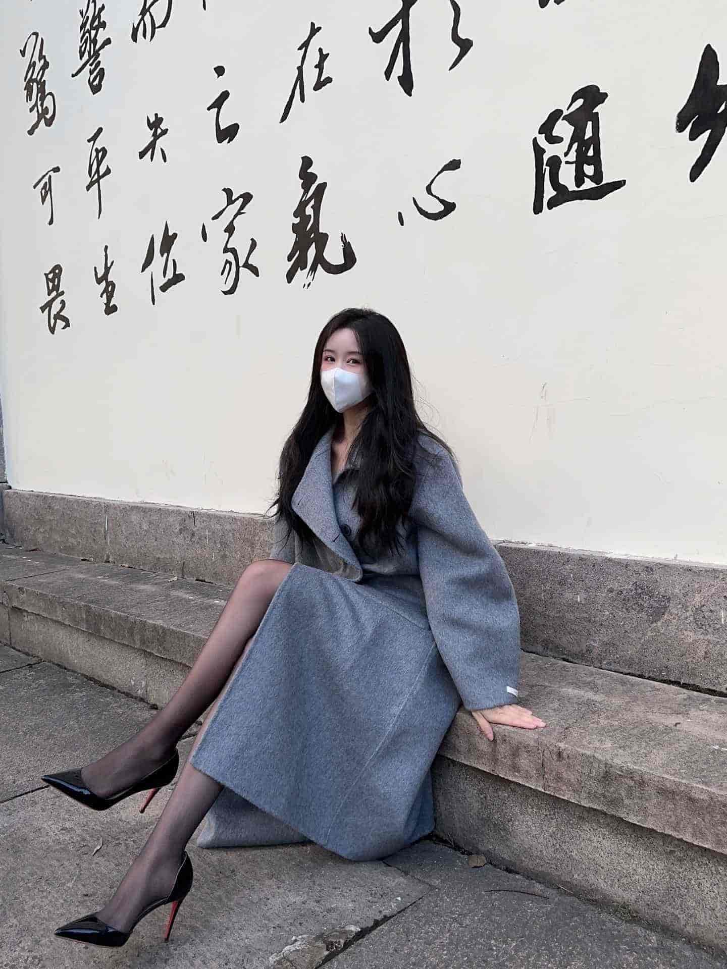 July芝岚的图片集,欣赏甜美瞬间