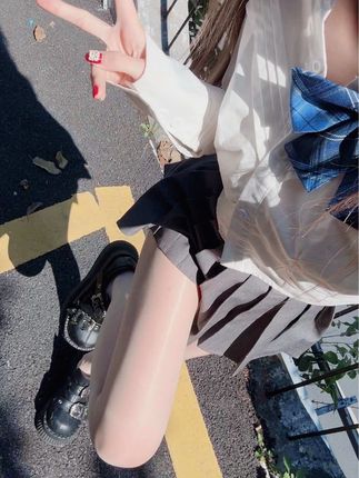 嘉嘉今天要早睡微博图片来袭，可爱嘉的秘密最新美图