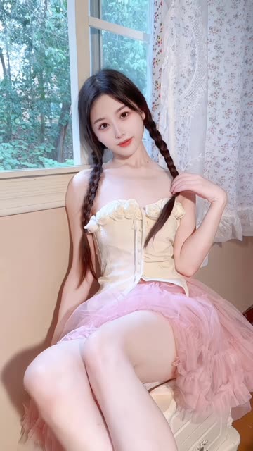 反差女网红“小萌子”定制私密视频流出(小萌子身材超好!)