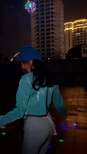 网红就是阿朱啊打扰电竞男友打游戏,其捣乱的下场写真照图片视频什么梗