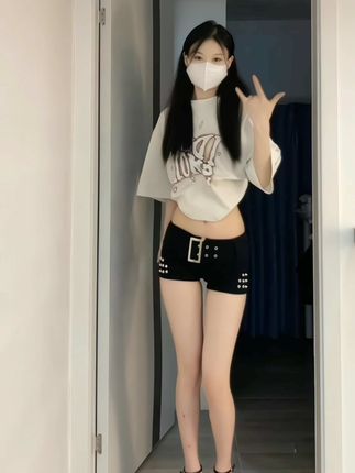 初初不乖cc朋友圈作品曝光美照,颜值身材惊艳无比