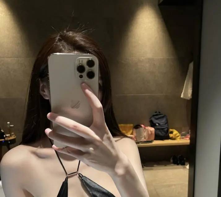 抖音百万粉丝博主我才是岚岚 维密圈付费写真视频照片-1 抖音百万粉丝博主我才是岚岚维密圈付费写真视频照片