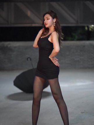 于芷晴最火图片分享,探索她在网络上的热门形象