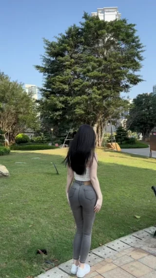奶白鹿神的维密圈,一窥她与粉丝的互动世界