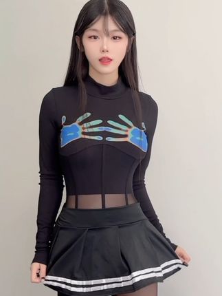 网红萱福晋觅圈资源作品合集,复古与简约的时尚碰撞