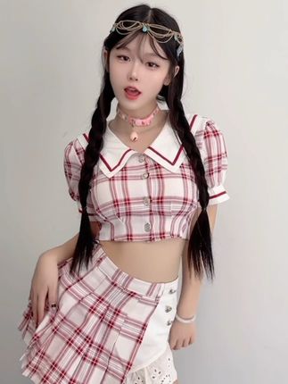 网红萱福晋觅圈资源作品合集,复古与简约的时尚碰撞