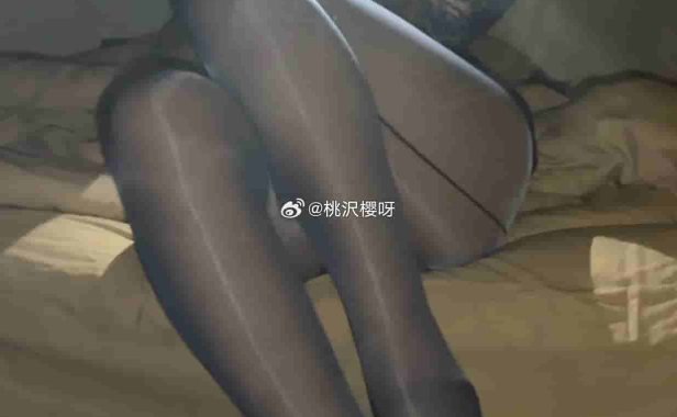 桃沢樱呀微密圈女神作品展示，完美颜值和身材引人艳羡