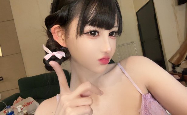 白色蕾丝写真上新,无欲无求的推土君转发